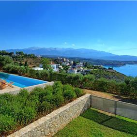 5 bedroom luxury villa with infinity pool, sea views and tennis court near Chania, sleeps 10